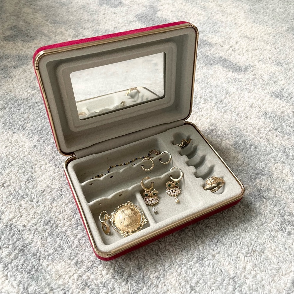 Vintage Red Velvet Jewelry Case